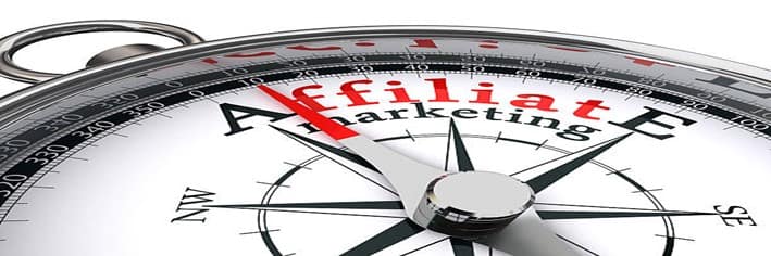 Common-Mistakes-To-Avoid-With-Affiliate-Marketing-featured-image-200x600w-navigational-compass-with-affiliate-marketing-sign-make-xtra-money-online